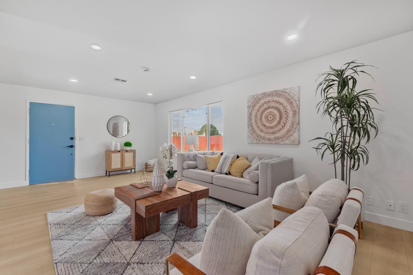 Detail Gallery Image 5 of 44 For 4251 Apollo Cir, Union City,  CA 94587 - 4 Beds | 2/1 Baths