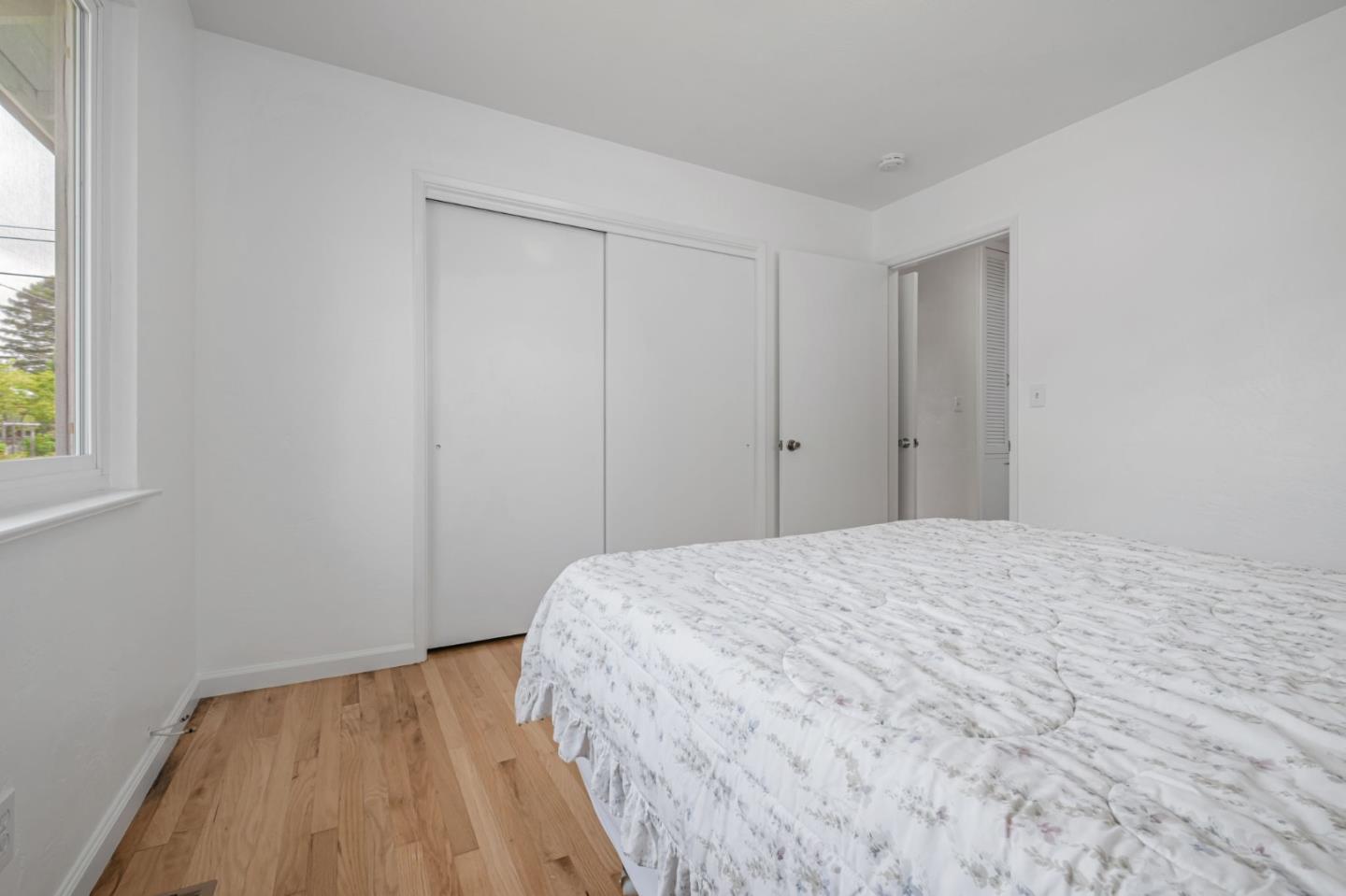 Detail Gallery Image 16 of 31 For 230 Grant St, Santa Cruz,  CA 95060 - 2 Beds | 1/1 Baths