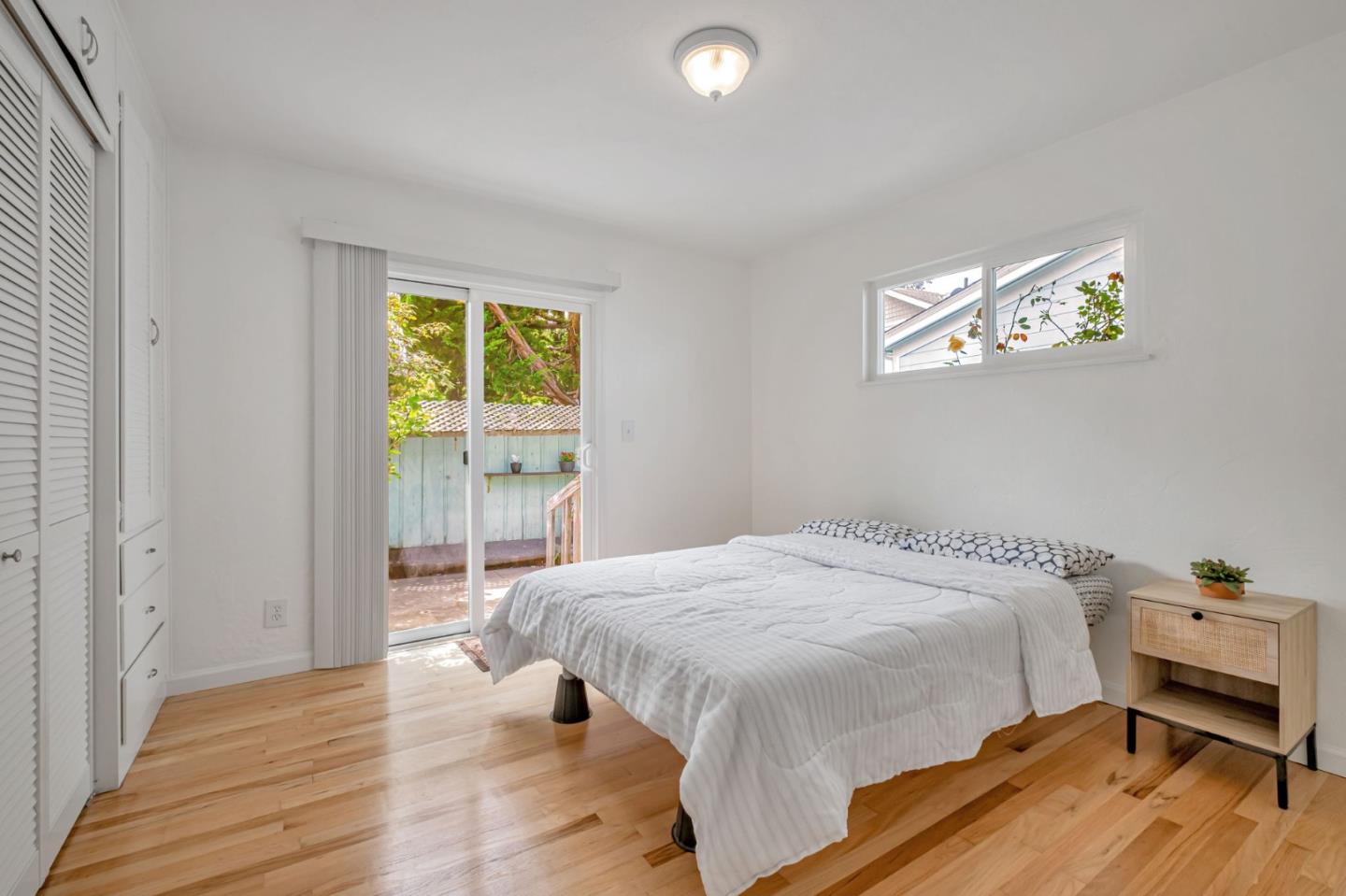 Detail Gallery Image 17 of 31 For 230 Grant St, Santa Cruz,  CA 95060 - 2 Beds | 1/1 Baths