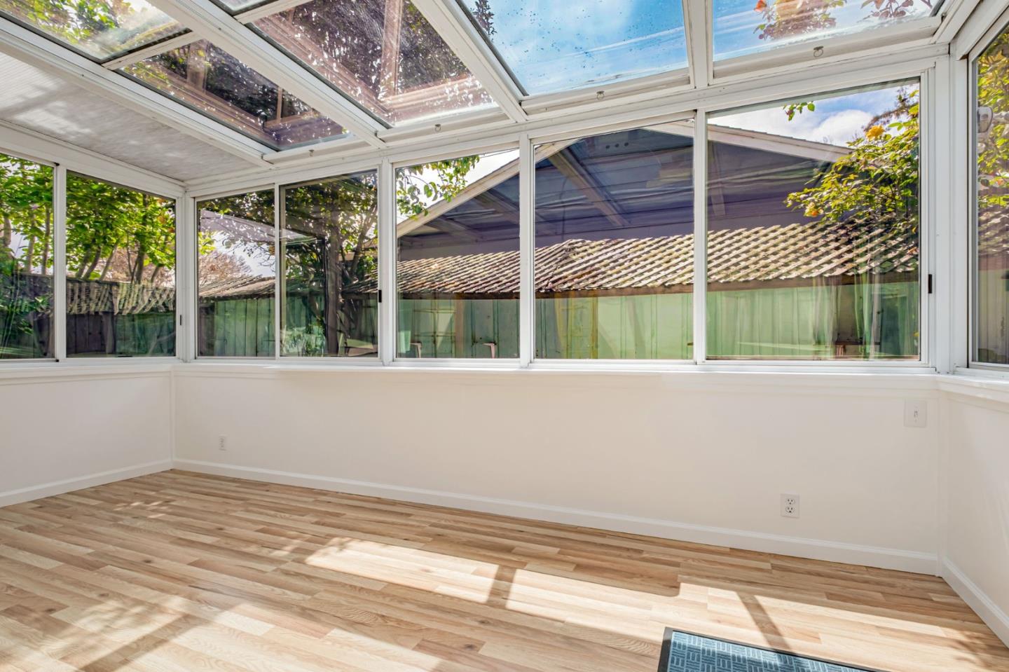Detail Gallery Image 26 of 31 For 230 Grant St, Santa Cruz,  CA 95060 - 2 Beds | 1/1 Baths