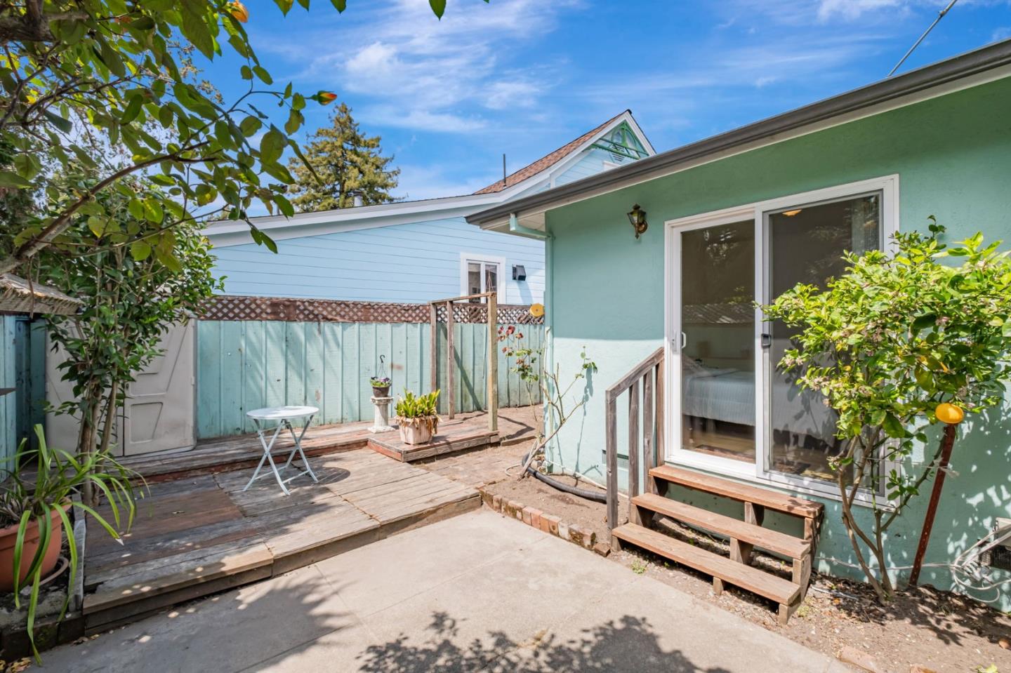 Detail Gallery Image 27 of 31 For 230 Grant St, Santa Cruz,  CA 95060 - 2 Beds | 1/1 Baths