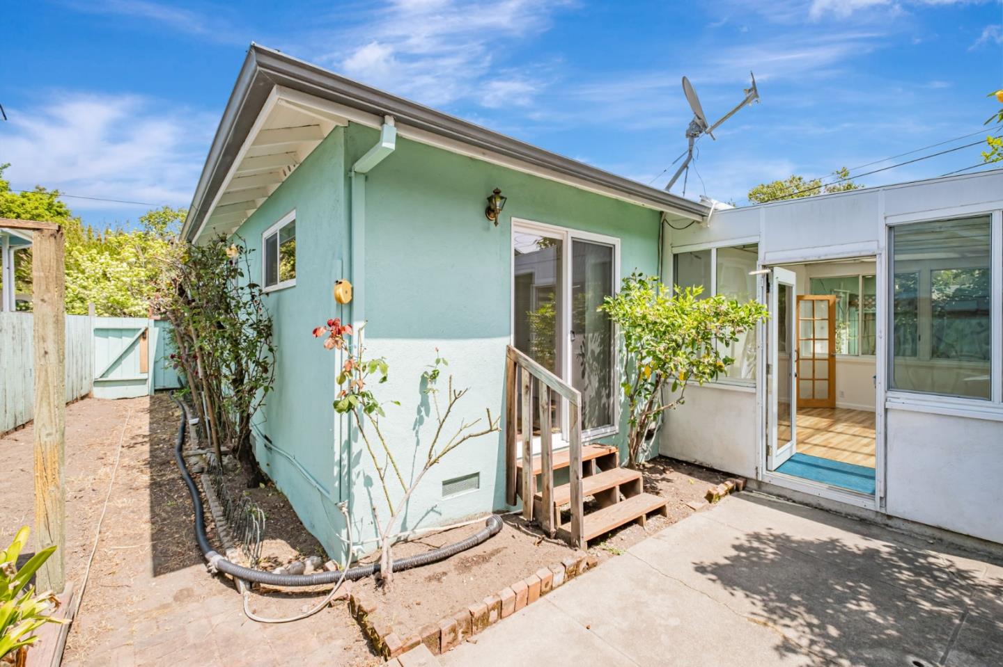 Detail Gallery Image 28 of 31 For 230 Grant St, Santa Cruz,  CA 95060 - 2 Beds | 1/1 Baths