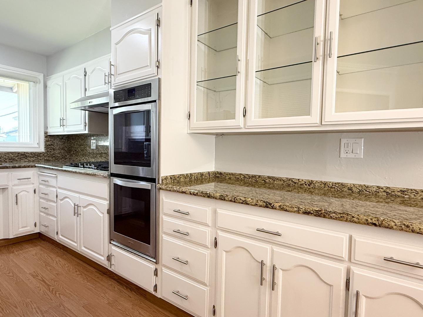 Detail Gallery Image 10 of 27 For 705 Santa Rita St, Sunnyvale,  CA 94085 - 3 Beds | 2 Baths
