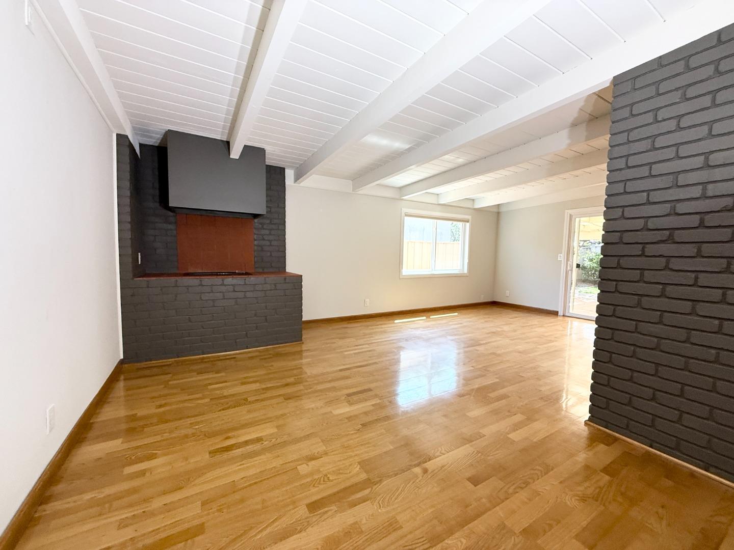 Detail Gallery Image 13 of 27 For 705 Santa Rita St, Sunnyvale,  CA 94085 - 3 Beds | 2 Baths