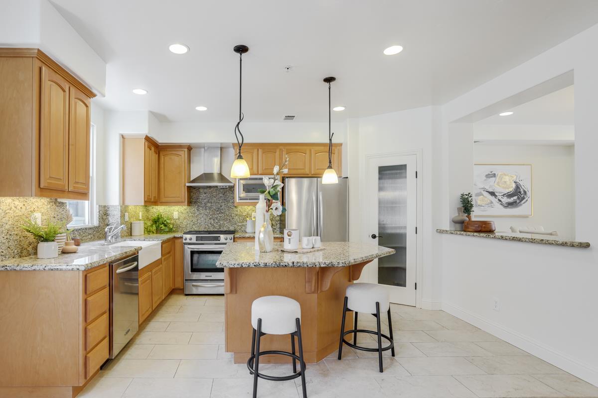Detail Gallery Image 12 of 28 For 1469 Isabella St, Santa Clara,  CA 95050 - 3 Beds | 2/1 Baths