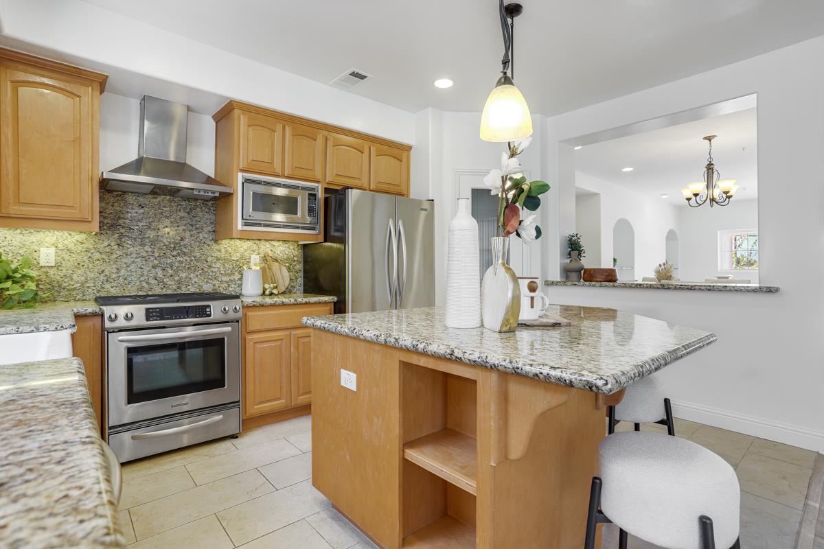 Detail Gallery Image 13 of 28 For 1469 Isabella St, Santa Clara,  CA 95050 - 3 Beds | 2/1 Baths