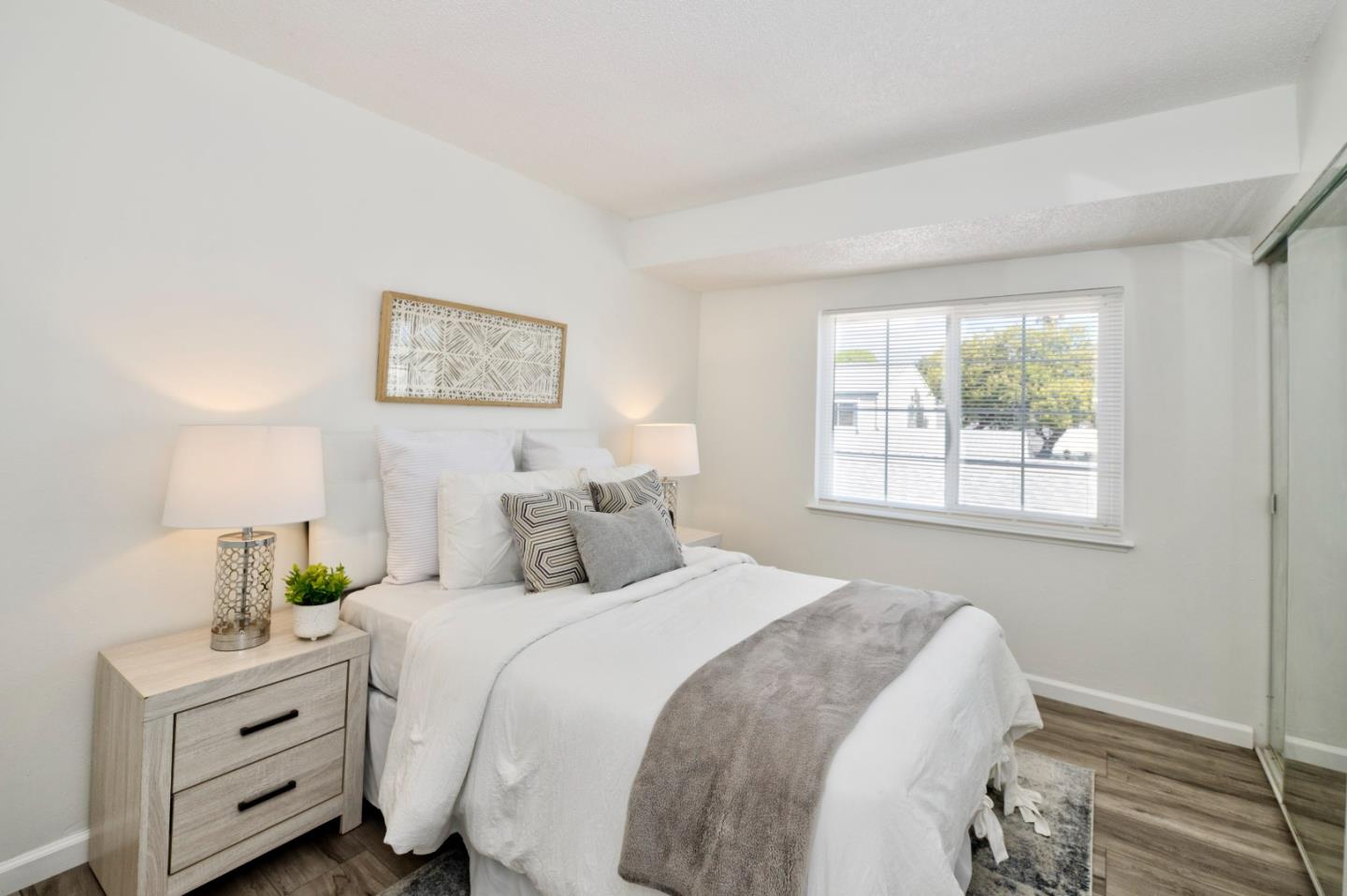 Detail Gallery Image 16 of 27 For 4210 Comet Cir, Union City,  CA 94587 - 4 Beds | 1/1 Baths