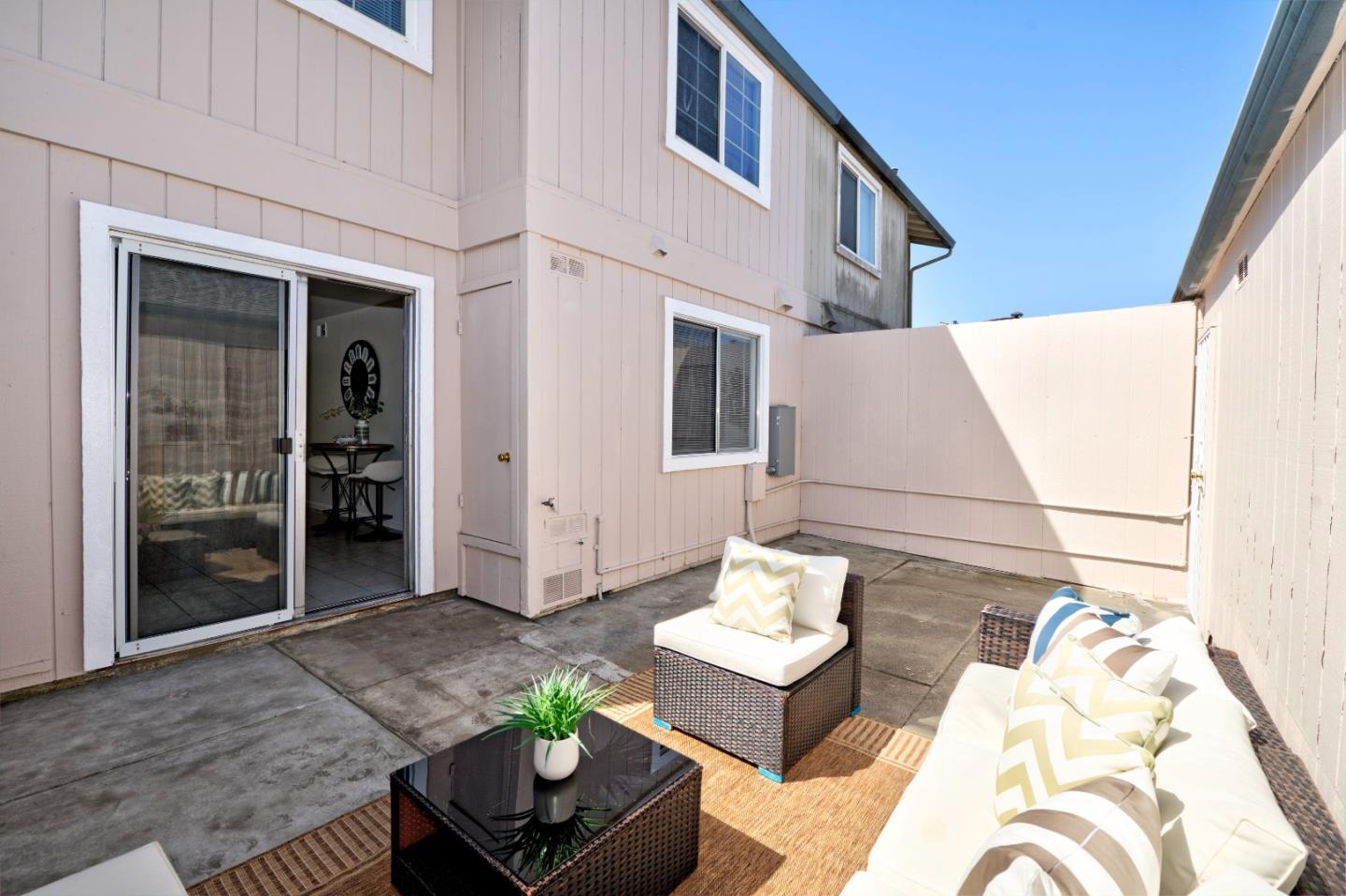 Detail Gallery Image 21 of 27 For 4210 Comet Cir, Union City,  CA 94587 - 4 Beds | 1/1 Baths