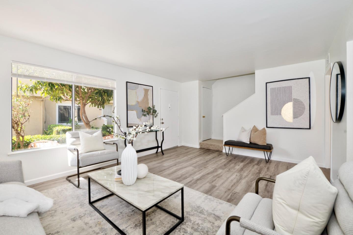 Detail Gallery Image 3 of 27 For 4210 Comet Cir, Union City,  CA 94587 - 4 Beds | 1/1 Baths