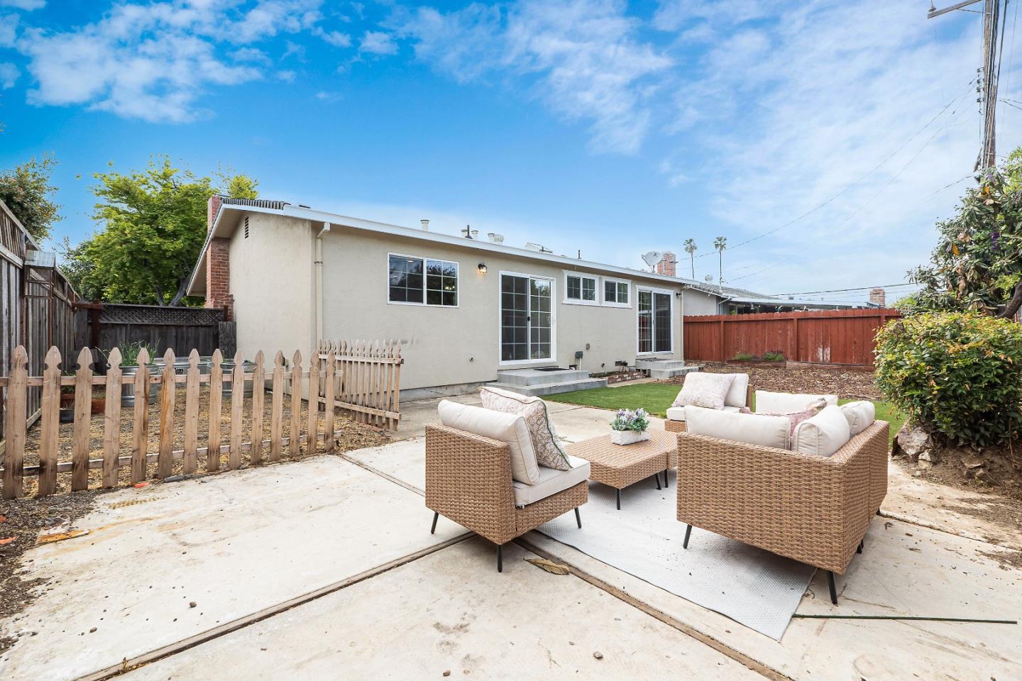 Detail Gallery Image 28 of 37 For 4326 Gayle Dr, San Jose,  CA 95124 - 3 Beds | 2 Baths