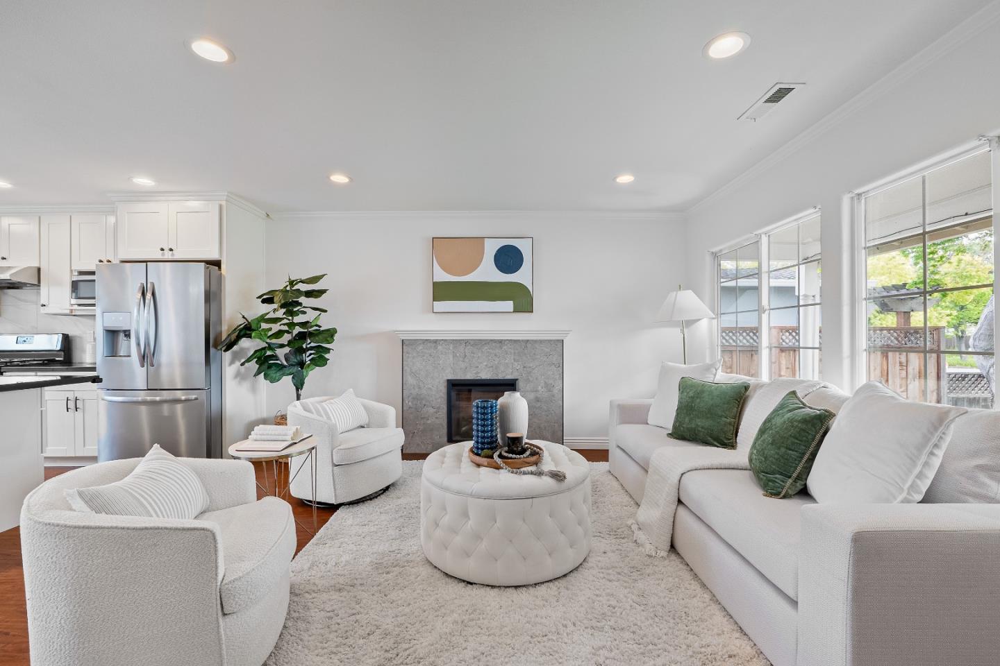 Detail Gallery Image 3 of 37 For 4326 Gayle Dr, San Jose,  CA 95124 - 3 Beds | 2 Baths