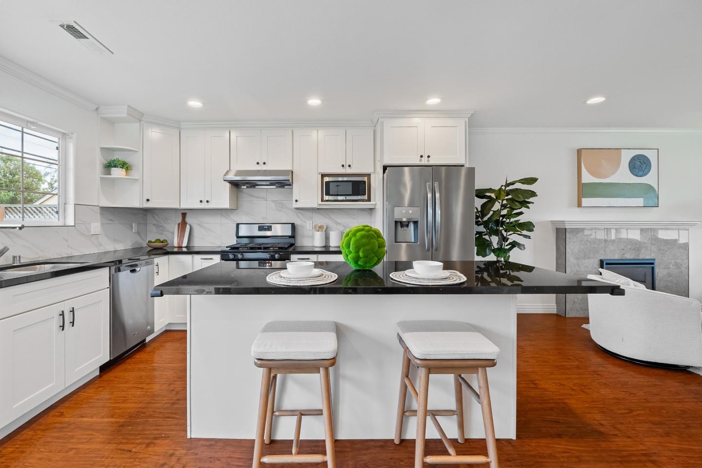 Detail Gallery Image 8 of 37 For 4326 Gayle Dr, San Jose,  CA 95124 - 3 Beds | 2 Baths