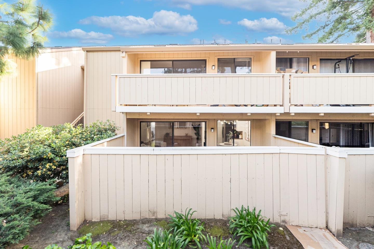 Detail Gallery Image 23 of 38 For 952 Kiely Blvd #F,  Santa Clara,  CA 95051 - 2 Beds | 2 Baths