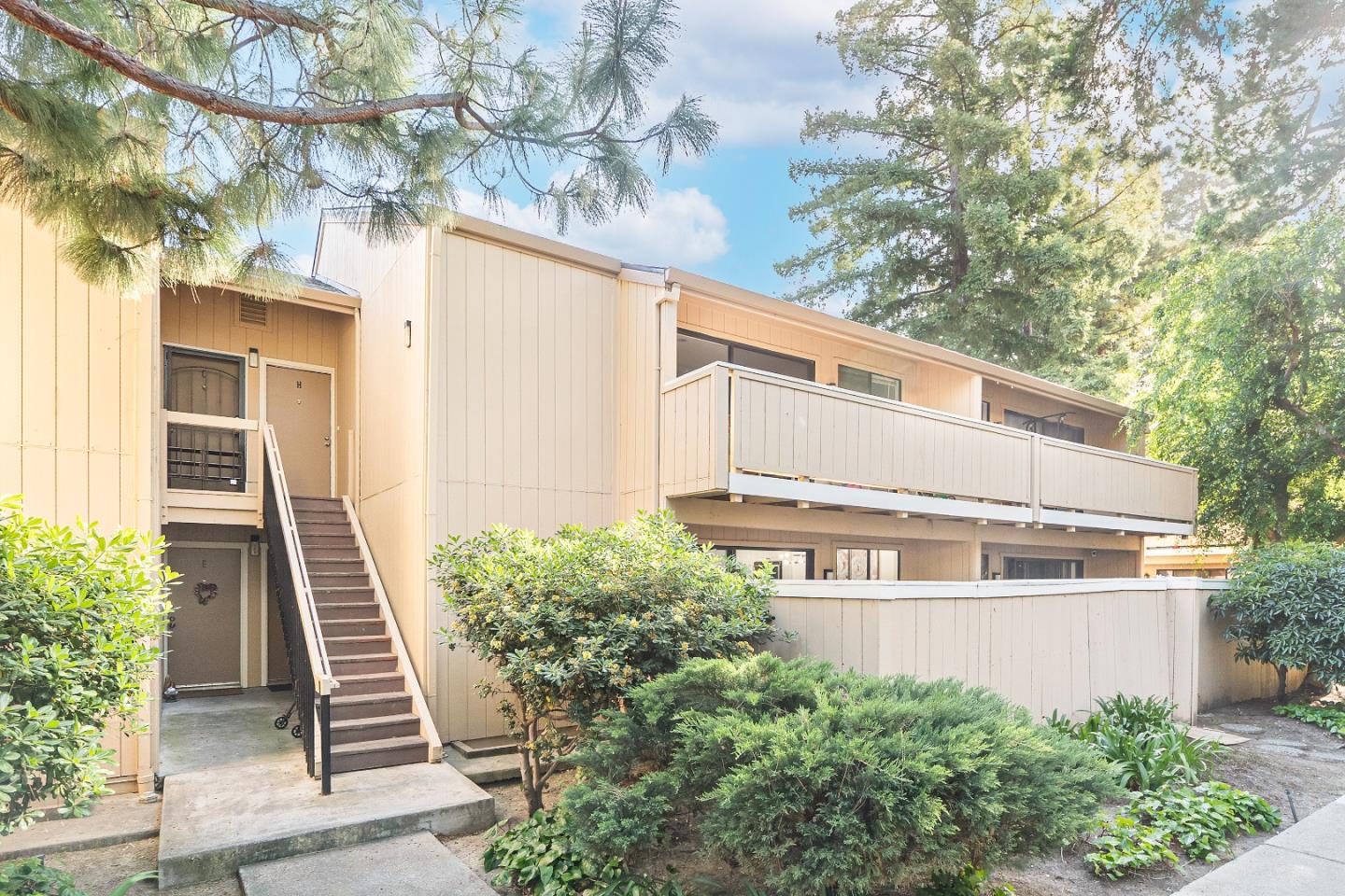 Detail Gallery Image 24 of 38 For 952 Kiely Blvd #F,  Santa Clara,  CA 95051 - 2 Beds | 2 Baths