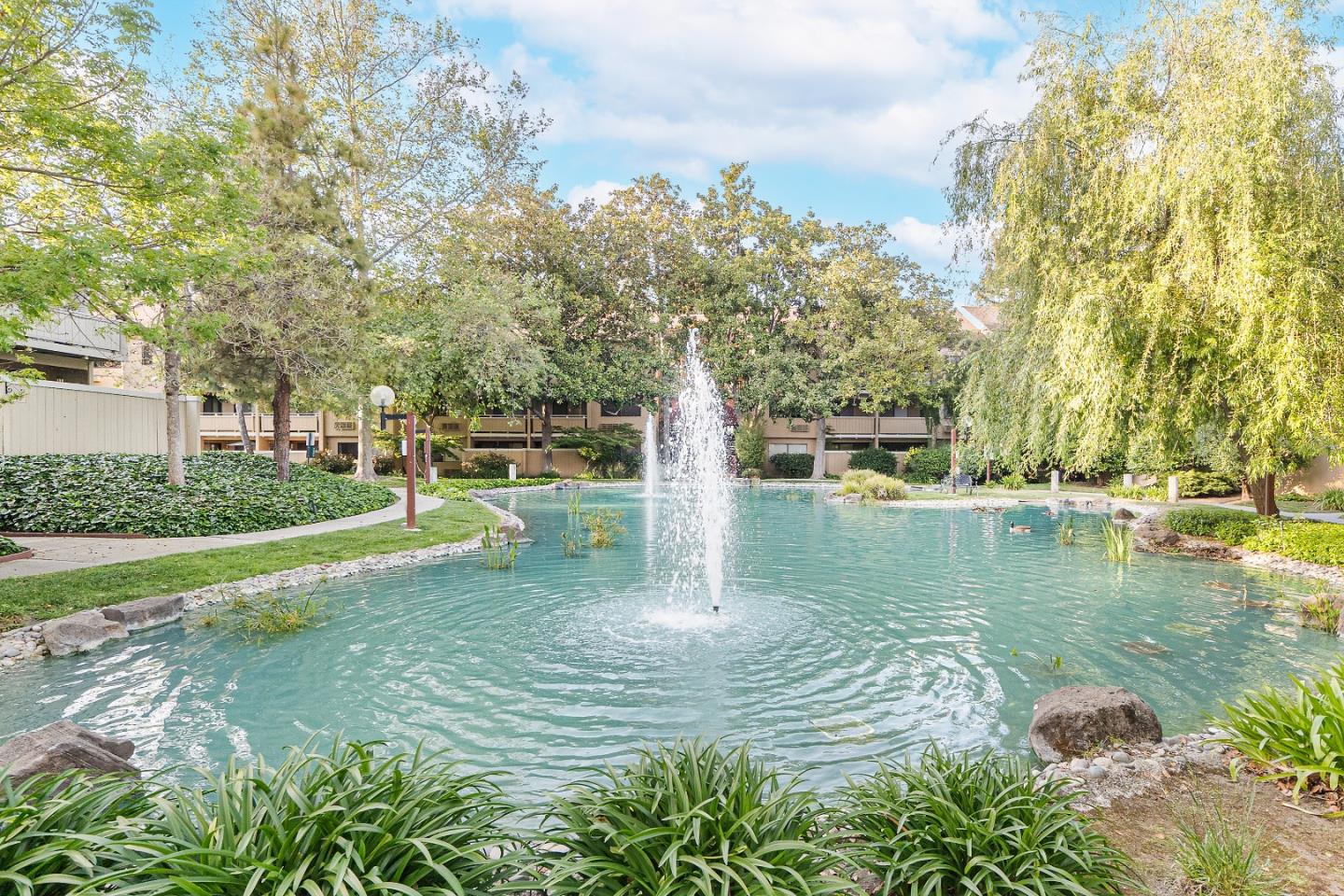 Detail Gallery Image 26 of 38 For 952 Kiely Blvd #F,  Santa Clara,  CA 95051 - 2 Beds | 2 Baths