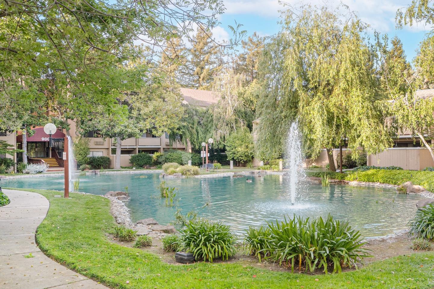 Detail Gallery Image 27 of 38 For 952 Kiely Blvd #F,  Santa Clara,  CA 95051 - 2 Beds | 2 Baths