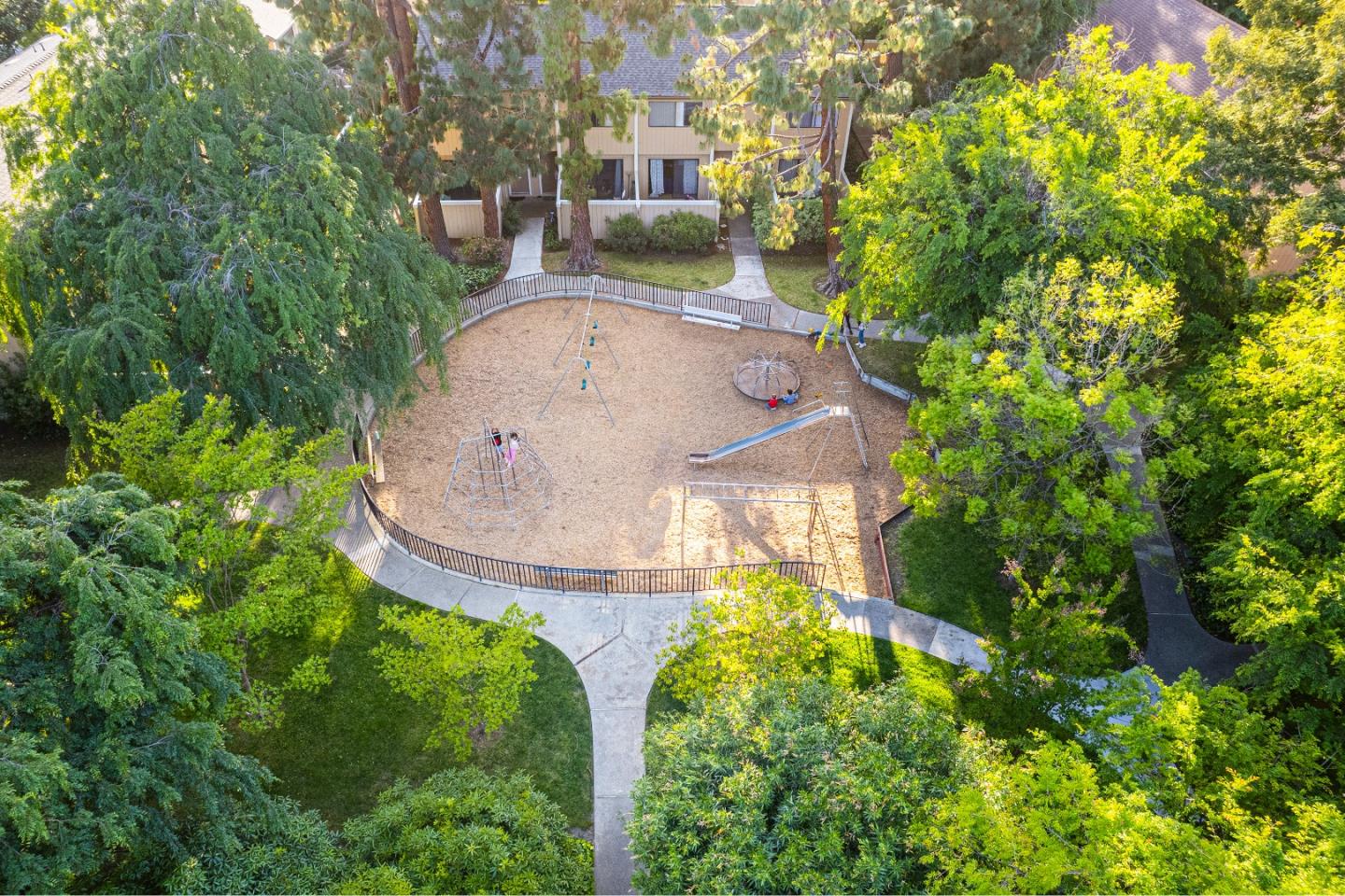 Detail Gallery Image 32 of 38 For 952 Kiely Blvd #F,  Santa Clara,  CA 95051 - 2 Beds | 2 Baths