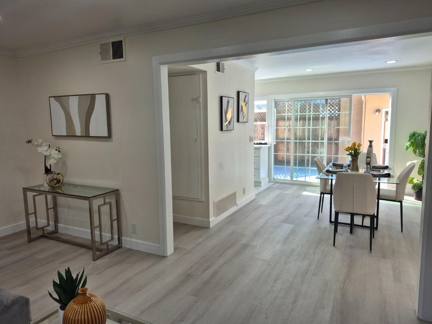 Detail Gallery Image 12 of 49 For 4158 Asimuth Cir, Union City,  CA 94587 - 3 Beds | 1/1 Baths