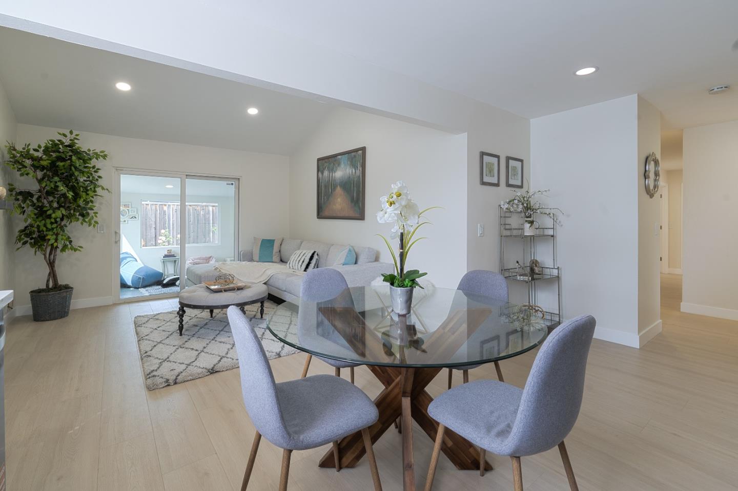 Detail Gallery Image 12 of 28 For 1337 Guerrero Ct, Milpitas,  CA 95035 - 3 Beds | 2 Baths