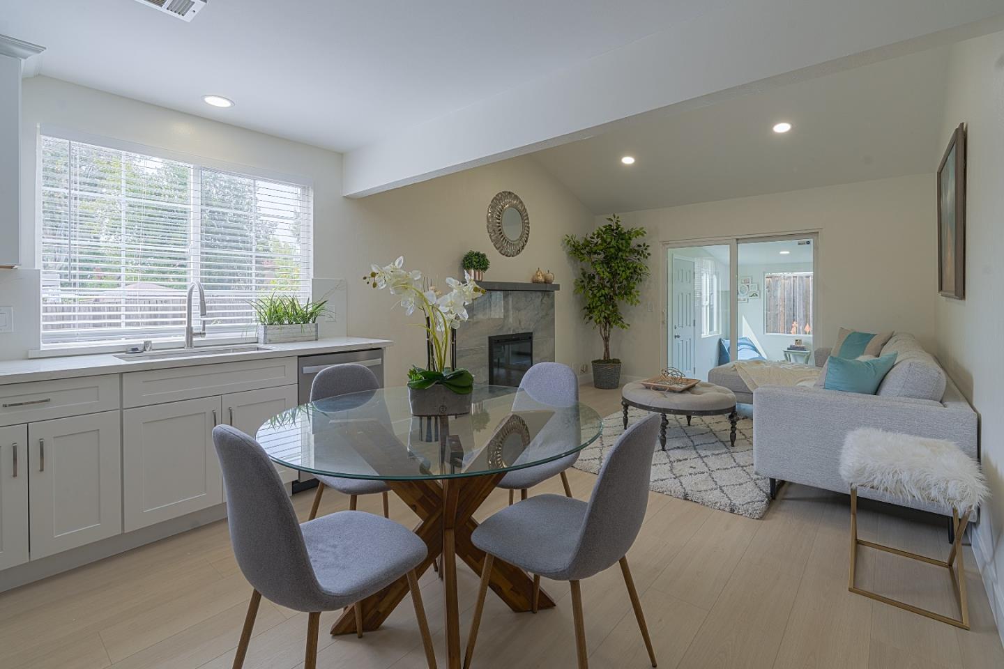 Detail Gallery Image 8 of 28 For 1337 Guerrero Ct, Milpitas,  CA 95035 - 3 Beds | 2 Baths