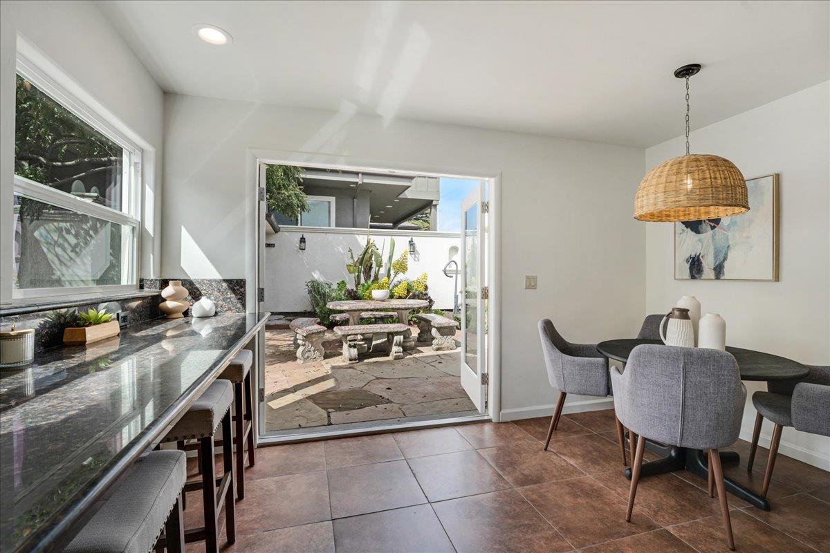 Detail Gallery Image 19 of 49 For 22011 E Cliff Dr, Santa Cruz,  CA 95062 - 3 Beds | 3 Baths