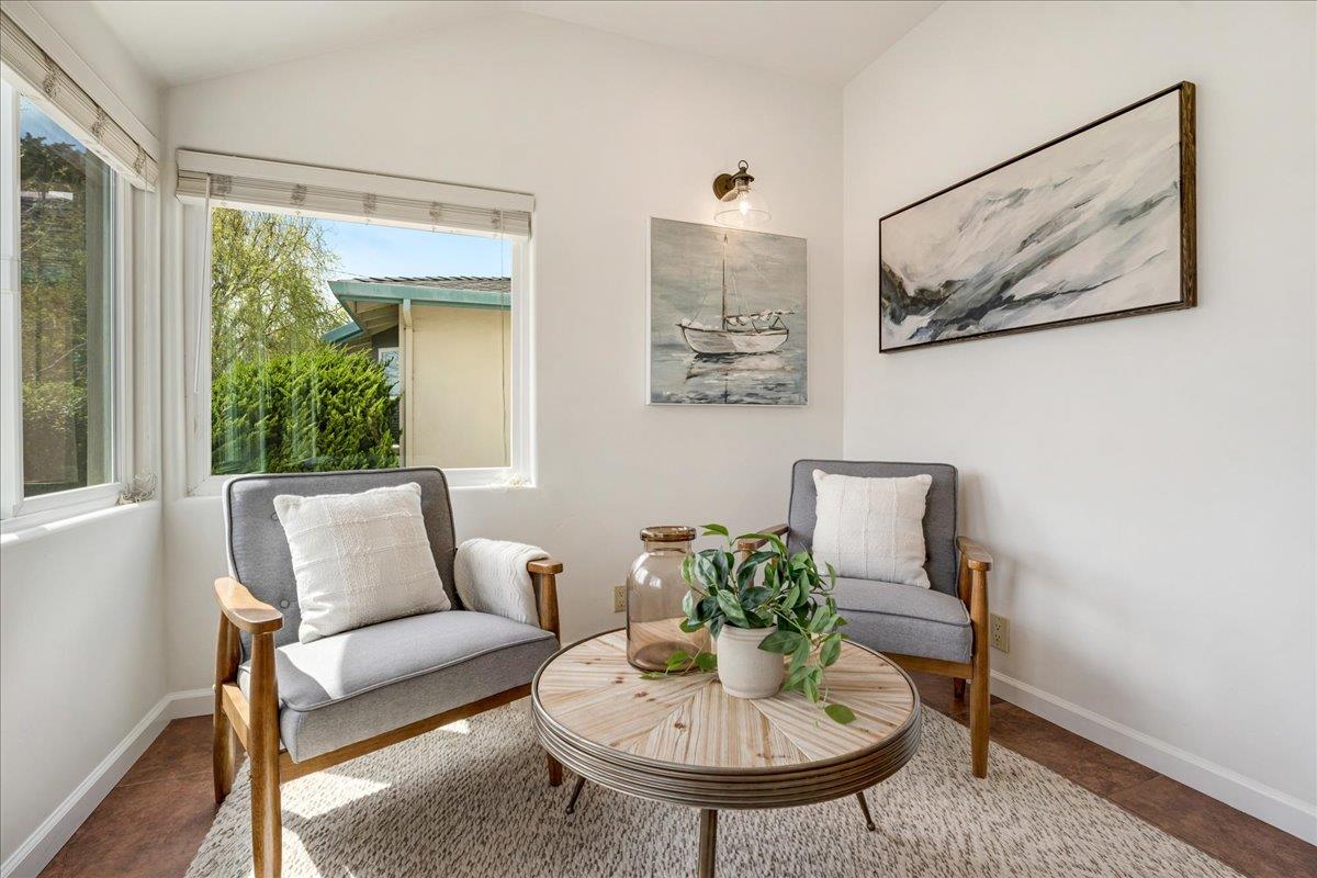 Detail Gallery Image 5 of 49 For 22011 E Cliff Dr, Santa Cruz,  CA 95062 - 3 Beds | 3 Baths