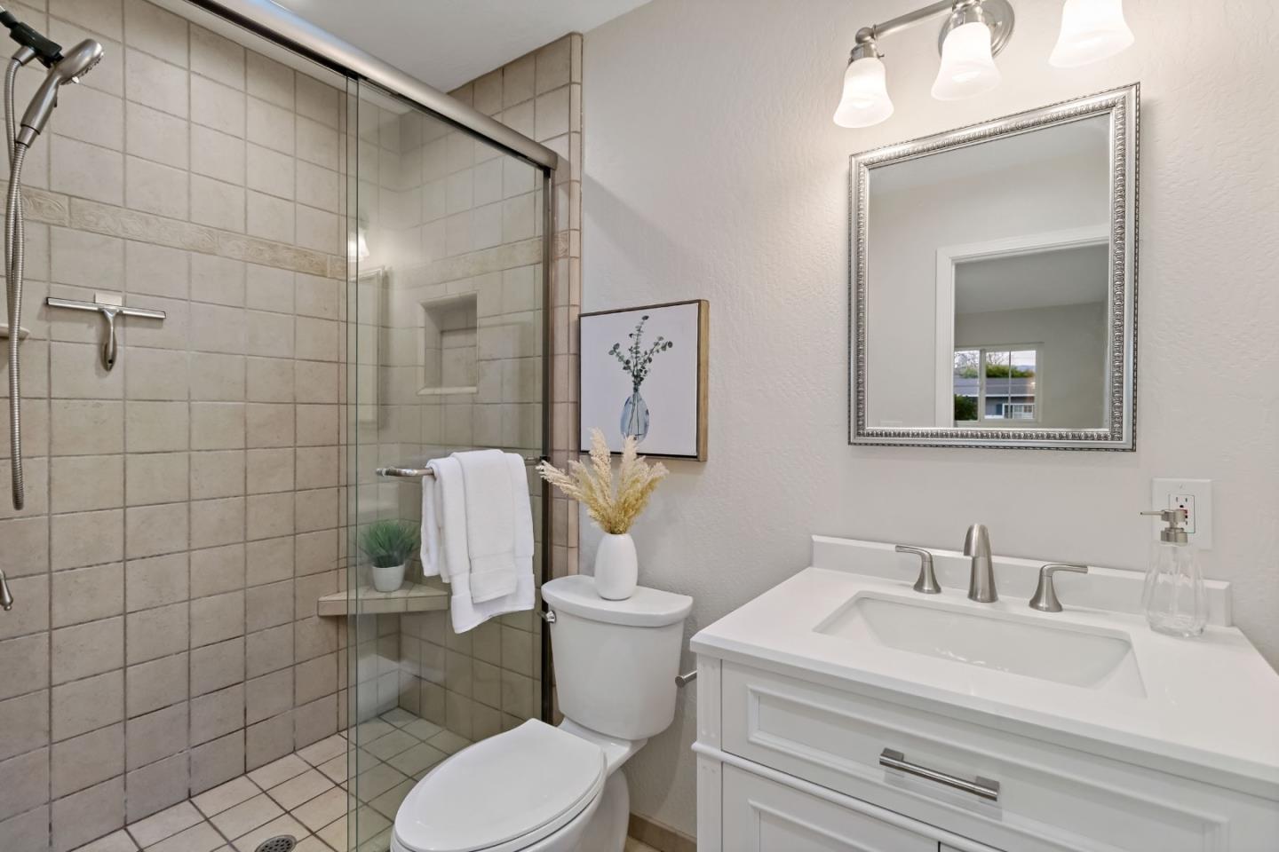 Detail Gallery Image 17 of 41 For 907 Redbird Dr, San Jose,  CA 95125 - 3 Beds | 2 Baths