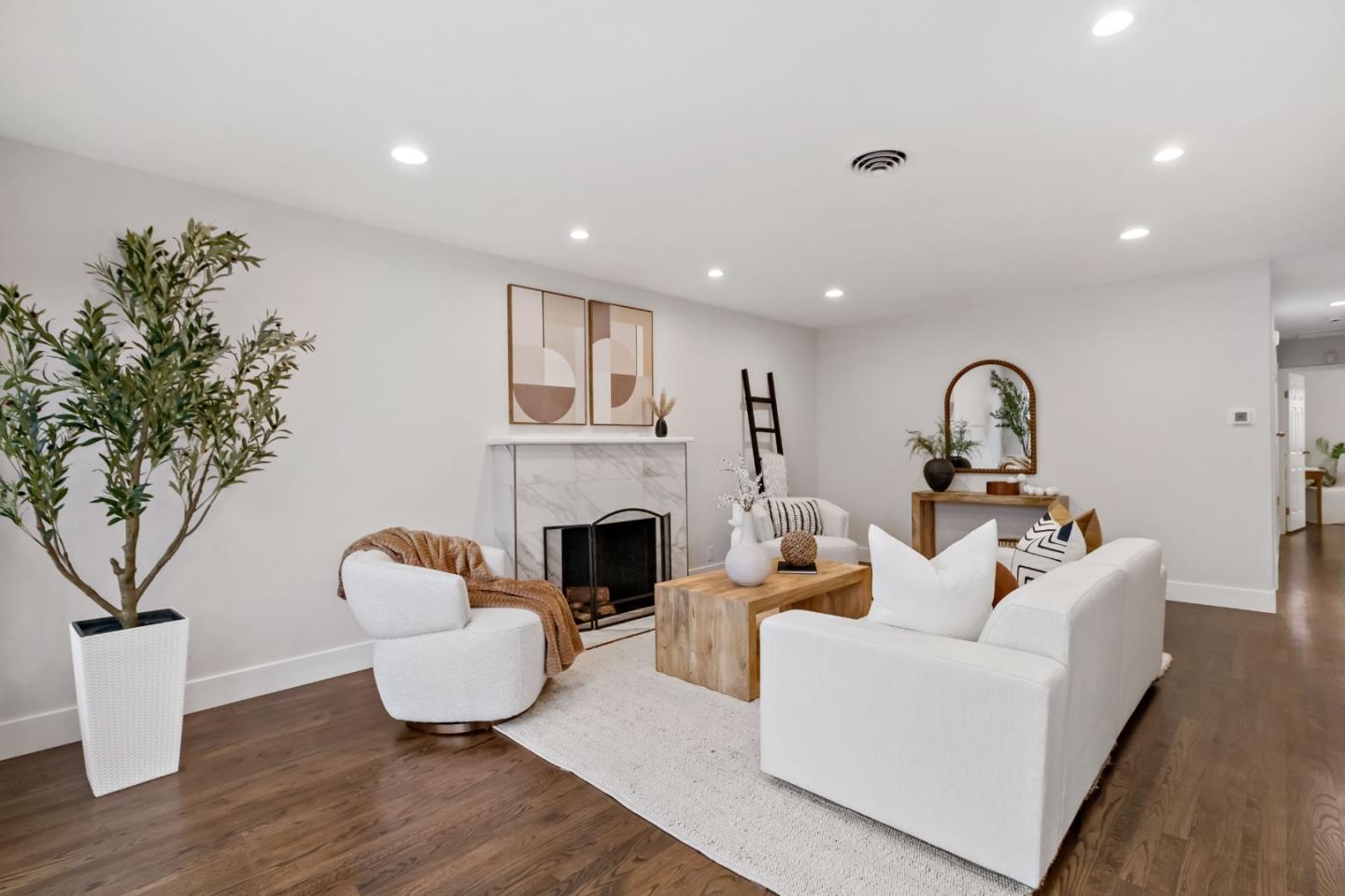 Detail Gallery Image 5 of 41 For 907 Redbird Dr, San Jose,  CA 95125 - 3 Beds | 2 Baths