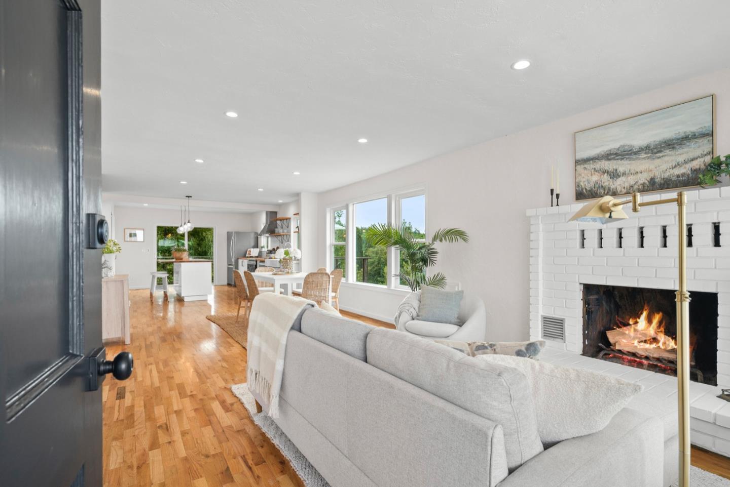 Detail Gallery Image 4 of 65 For 360 Tabor Dr, Scotts Valley,  CA 95066 - 3 Beds | 2 Baths