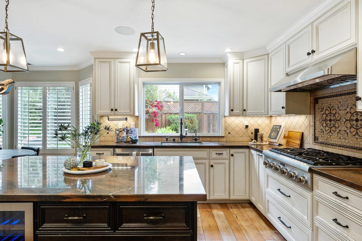 Detail Gallery Image 25 of 83 For 602 Harbor Colony Ct, Redwood City,  CA 94065 - 5 Beds | 3 Baths