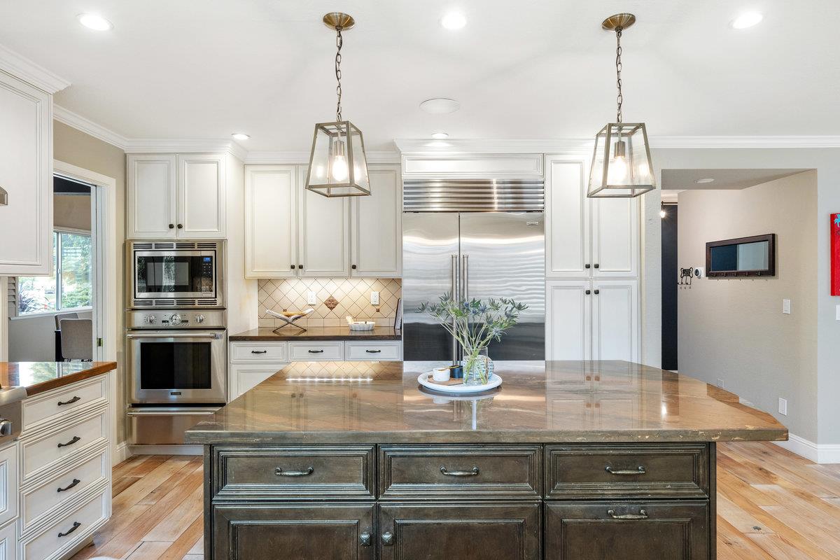 Detail Gallery Image 26 of 83 For 602 Harbor Colony Ct, Redwood City,  CA 94065 - 5 Beds | 3 Baths