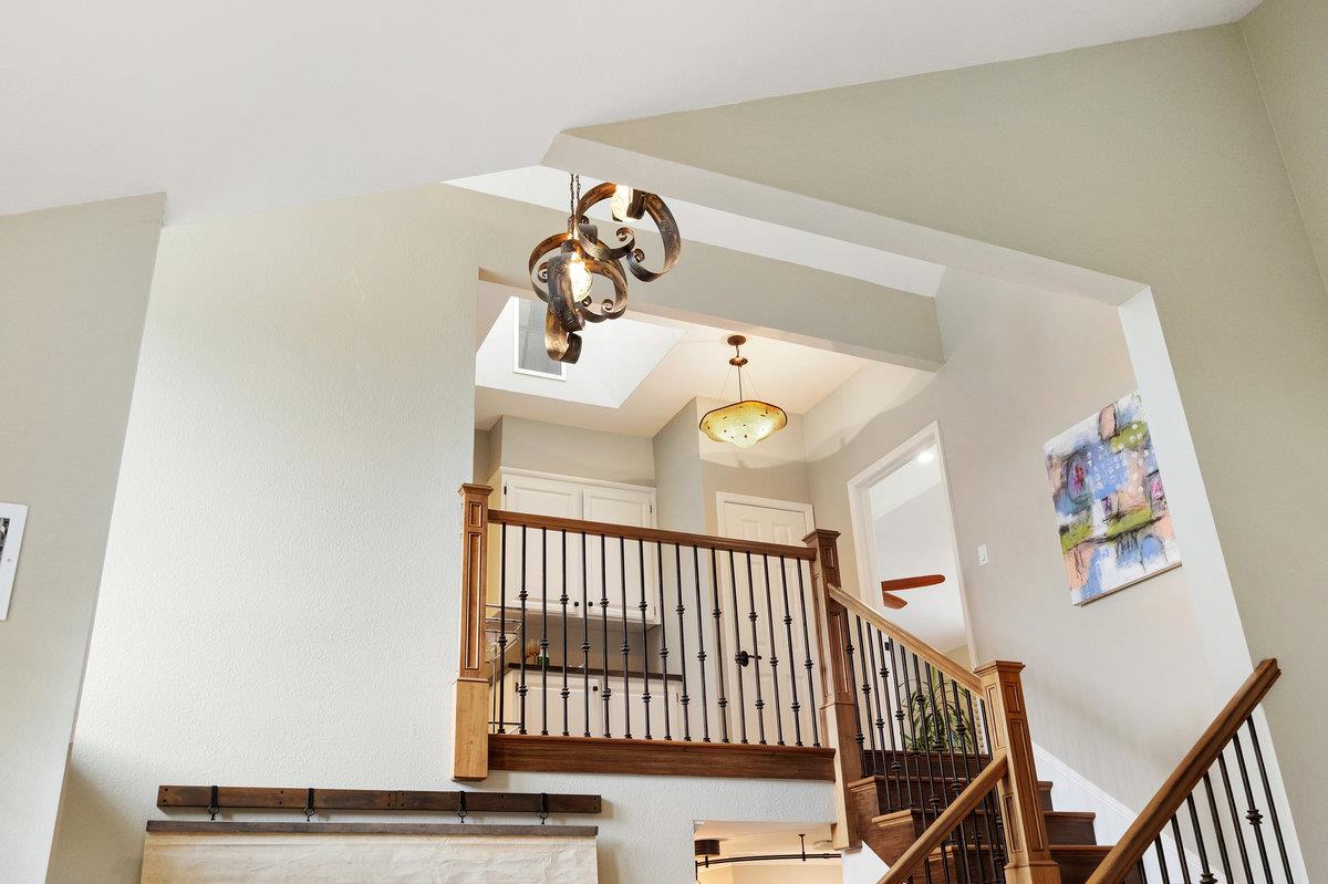 Detail Gallery Image 35 of 83 For 602 Harbor Colony Ct, Redwood City,  CA 94065 - 5 Beds | 3 Baths