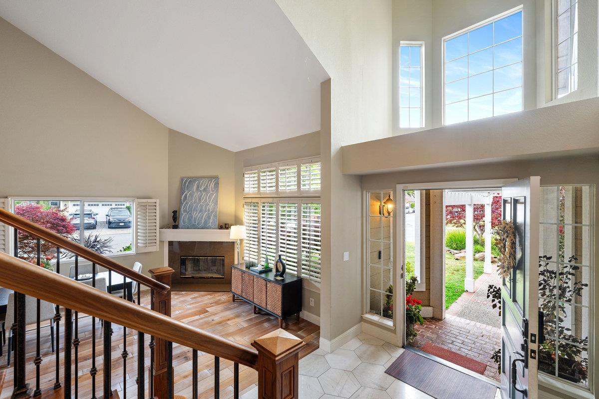 Detail Gallery Image 4 of 83 For 602 Harbor Colony Ct, Redwood City,  CA 94065 - 5 Beds | 3 Baths