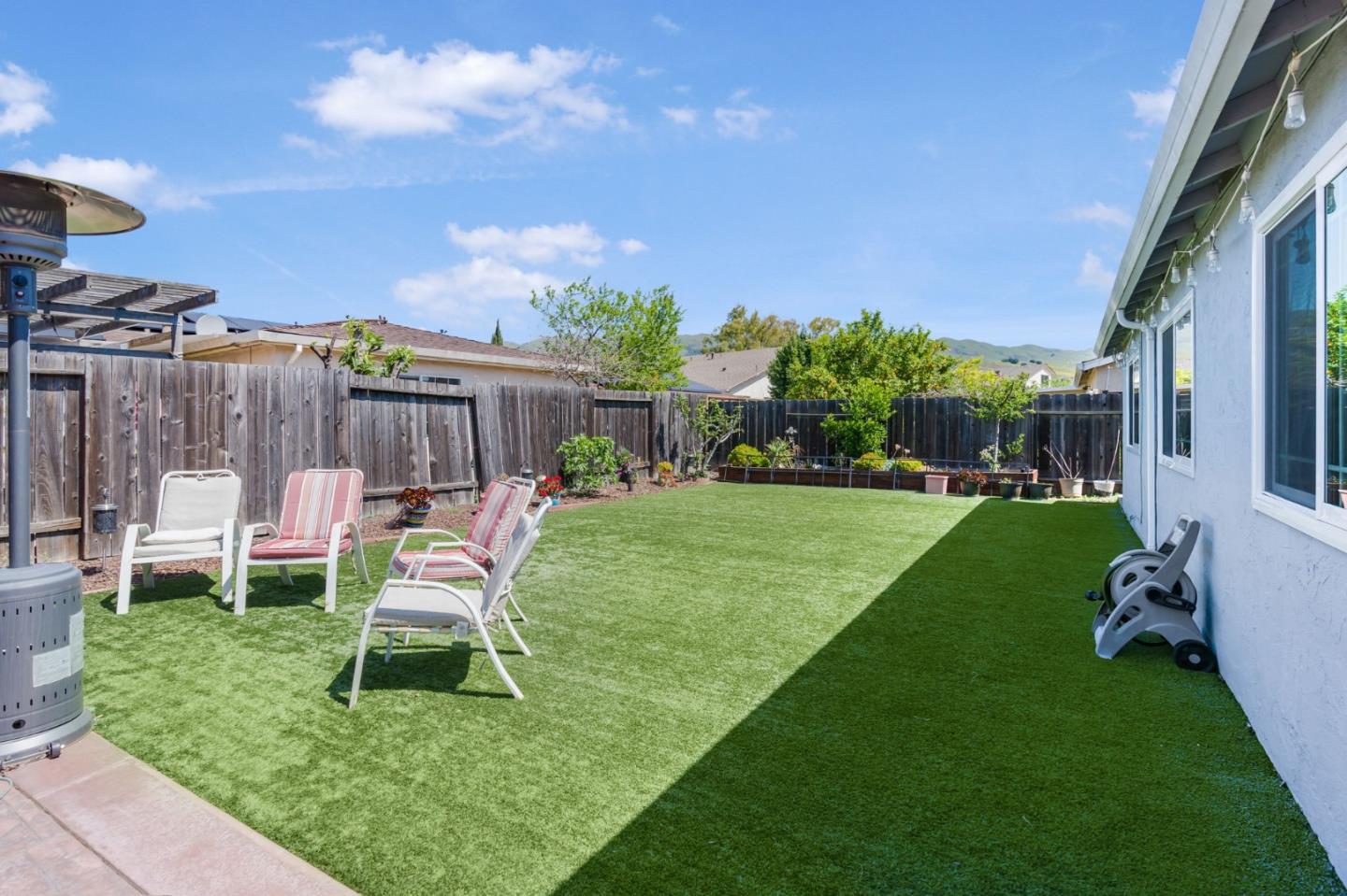 Detail Gallery Image 25 of 38 For 685 Parvin Dr, Milpitas,  CA 95035 - 4 Beds | 2 Baths