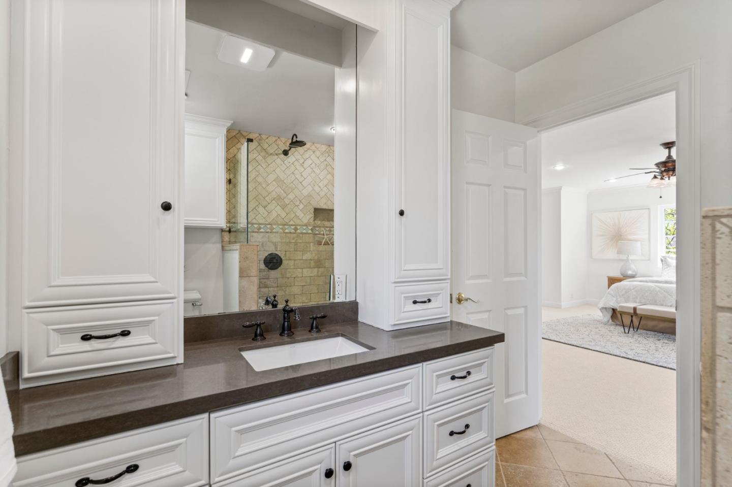 Detail Gallery Image 31 of 48 For 449 Grand St, Redwood City,  CA 94062 - 4 Beds | 3 Baths