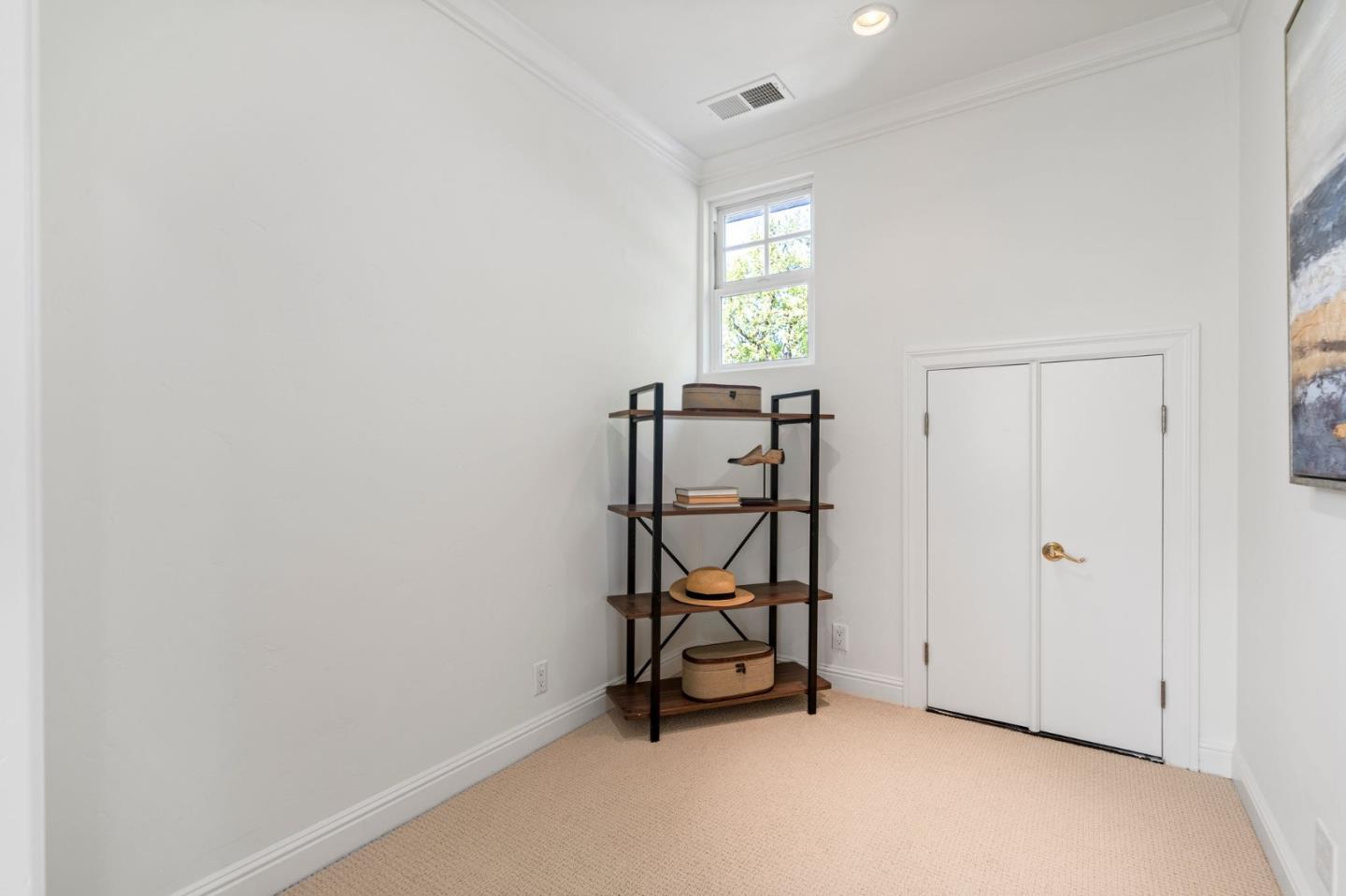 Detail Gallery Image 34 of 48 For 449 Grand St, Redwood City,  CA 94062 - 4 Beds | 3 Baths