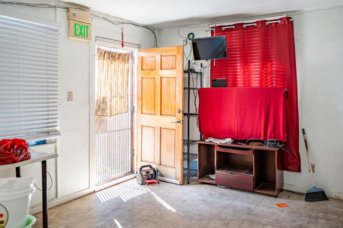 Detail Gallery Image 12 of 20 For 2960 Geneva Ave, Daly City,  CA 94014 - – Beds | – Baths