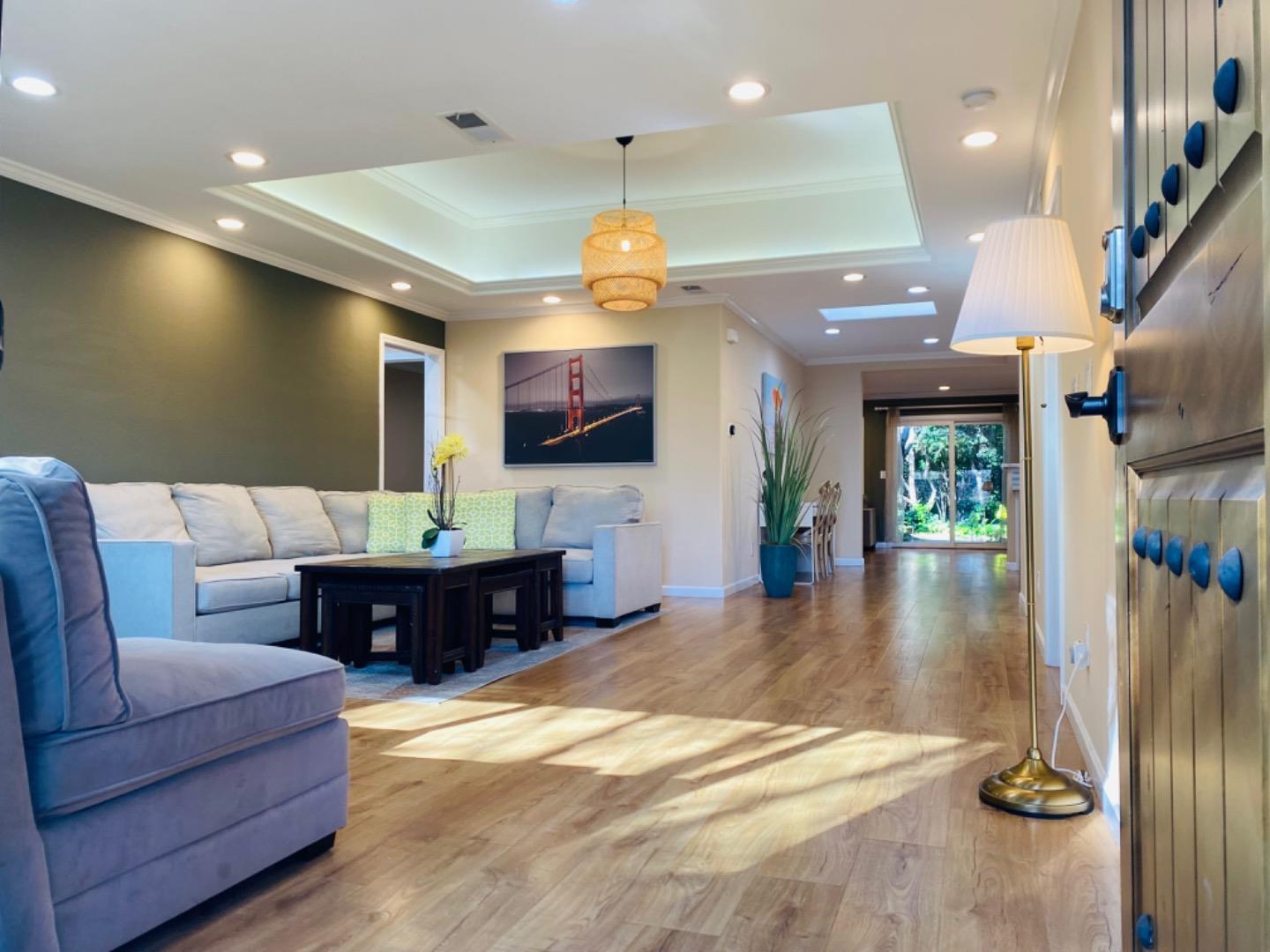 Detail Gallery Image 2 of 39 For 638 Rand St, San Mateo,  CA 94401 - 3 Beds | 2/1 Baths