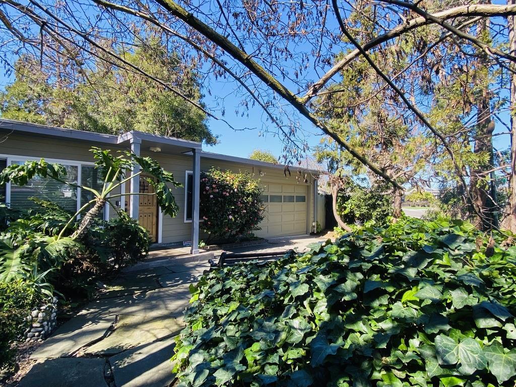 Detail Gallery Image 34 of 39 For 638 Rand St, San Mateo,  CA 94401 - 3 Beds | 2/1 Baths
