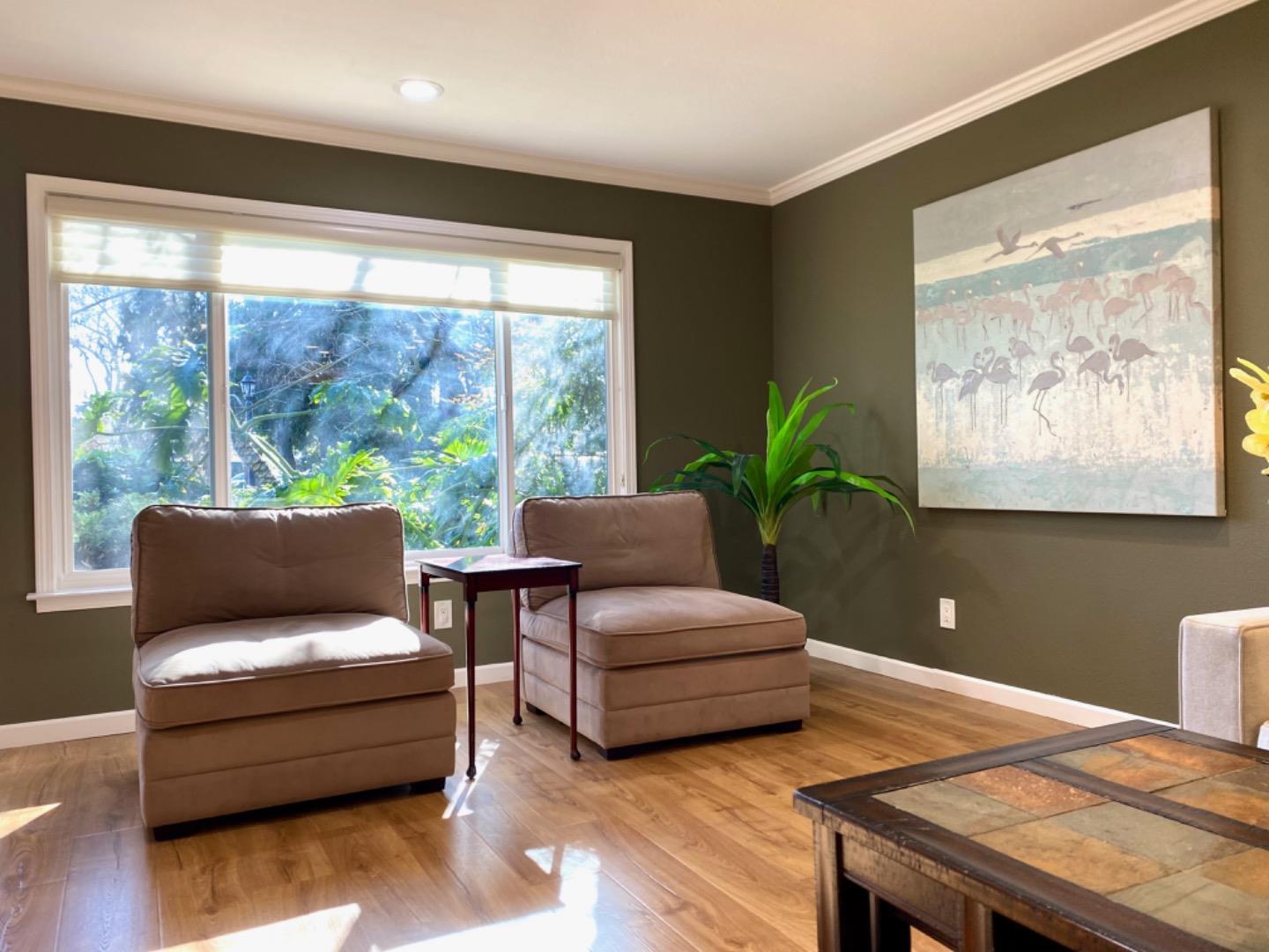 Detail Gallery Image 4 of 39 For 638 Rand St, San Mateo,  CA 94401 - 3 Beds | 2/1 Baths