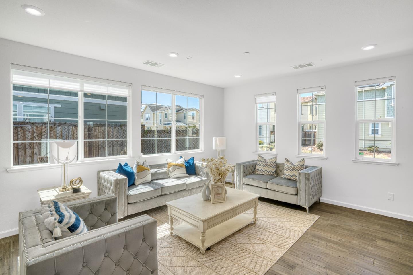 Detail Gallery Image 10 of 57 For 33753 Rodeo St, Fremont,  CA 94555 - 4 Beds | 2/1 Baths