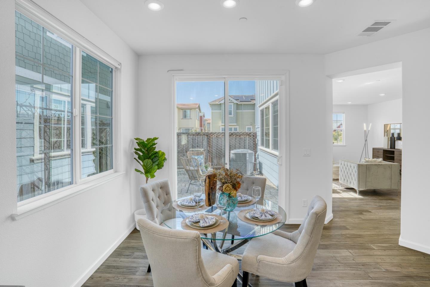 Detail Gallery Image 15 of 57 For 33753 Rodeo St, Fremont,  CA 94555 - 4 Beds | 2/1 Baths