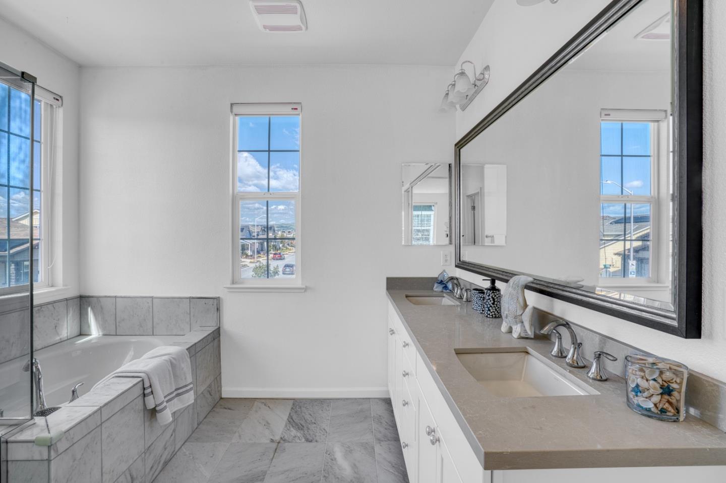 Detail Gallery Image 22 of 57 For 33753 Rodeo St, Fremont,  CA 94555 - 4 Beds | 2/1 Baths