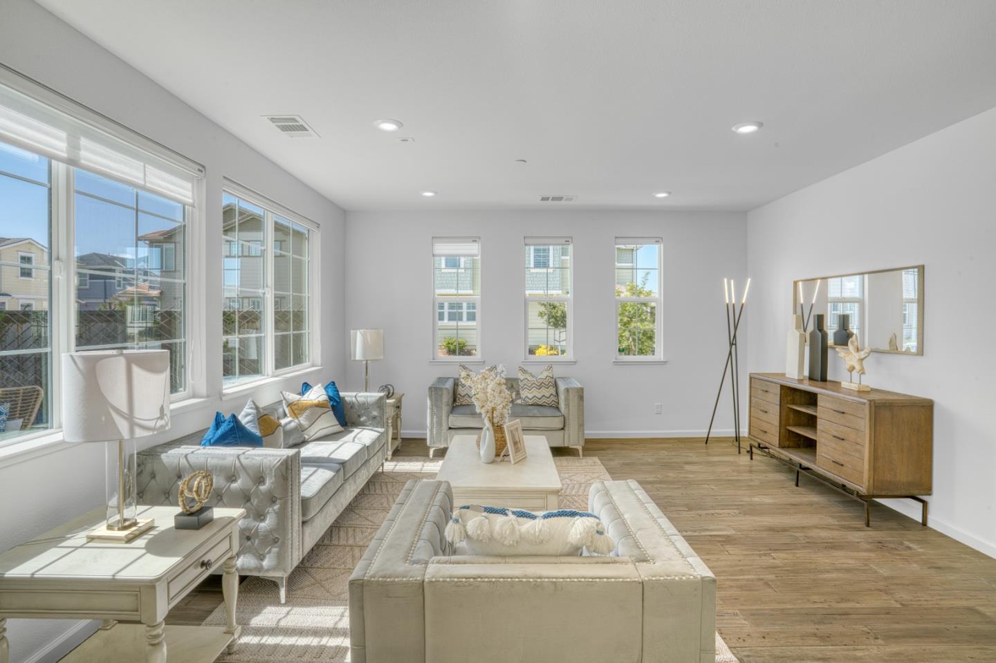 Detail Gallery Image 9 of 57 For 33753 Rodeo St, Fremont,  CA 94555 - 4 Beds | 2/1 Baths