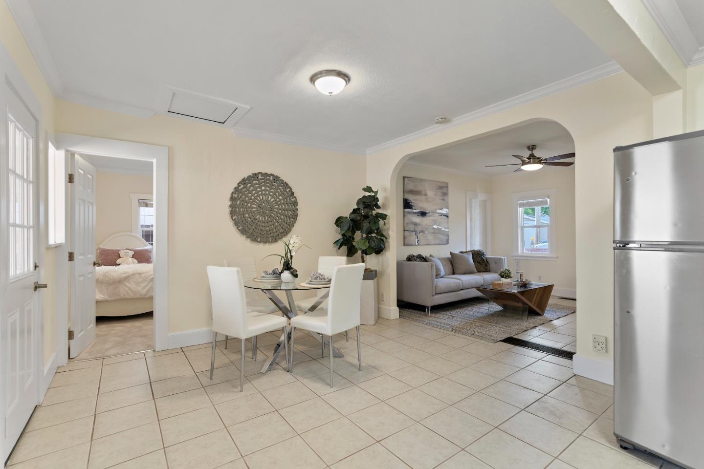 Detail Gallery Image 12 of 23 For 2173 Elliott St, San Jose,  CA 95128 - 4 Beds | 3/1 Baths