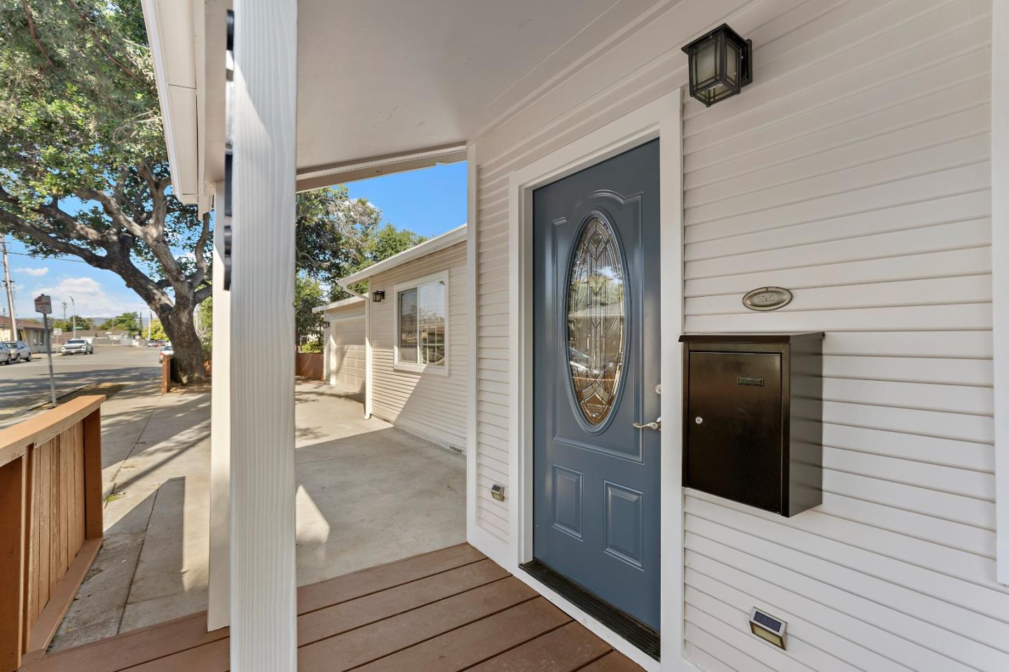Detail Gallery Image 2 of 23 For 2173 Elliott St, San Jose,  CA 95128 - 4 Beds | 3/1 Baths