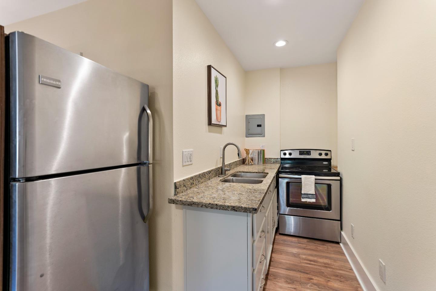 Detail Gallery Image 22 of 23 For 2173 Elliott St, San Jose,  CA 95128 - 4 Beds | 3/1 Baths