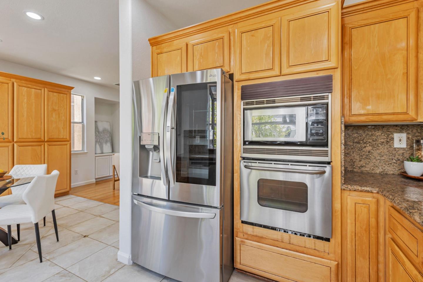Detail Gallery Image 18 of 44 For 20433 via Palamos, Cupertino,  CA 95014 - 4 Beds | 2/1 Baths