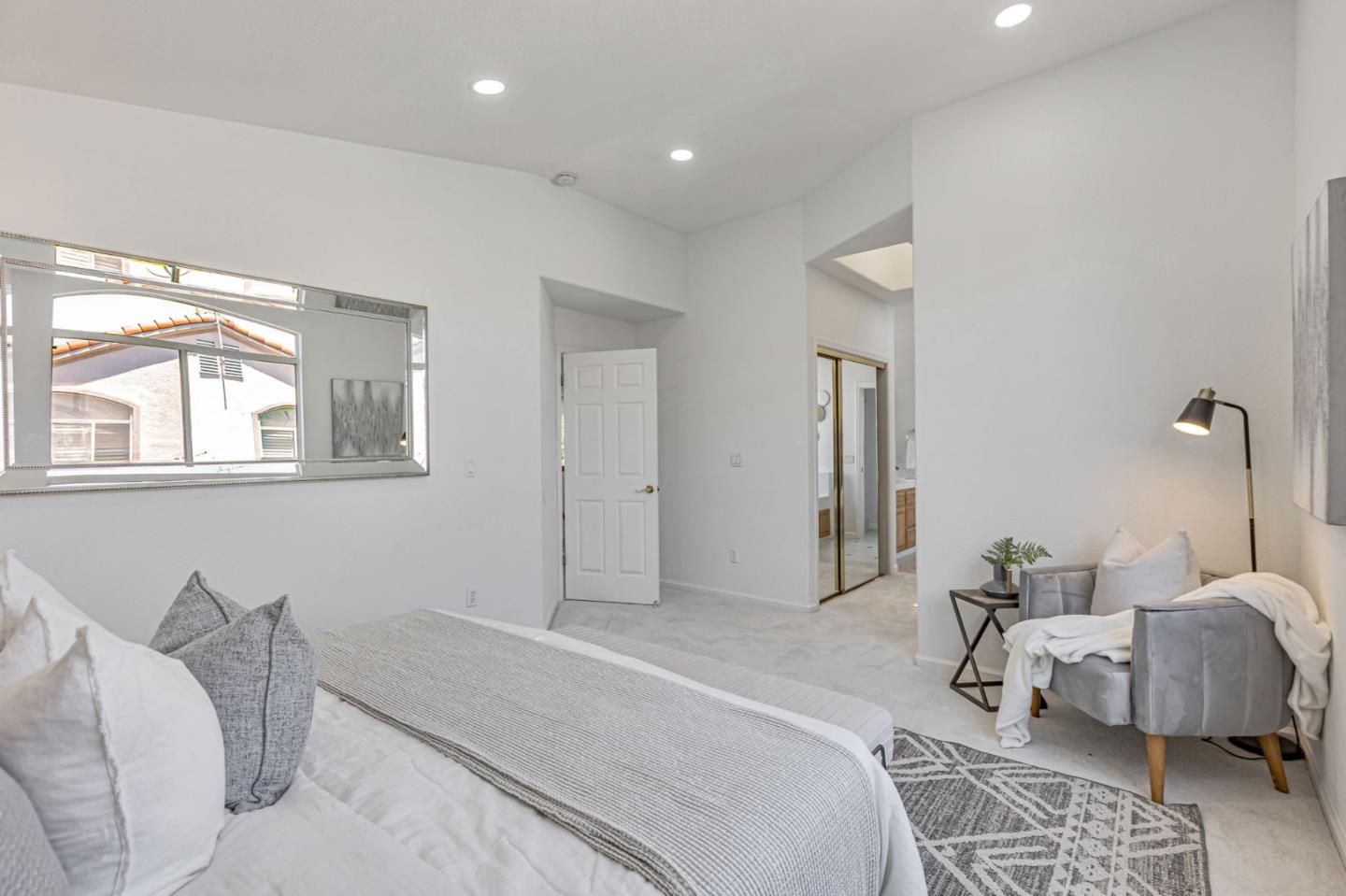 Detail Gallery Image 25 of 44 For 20433 via Palamos, Cupertino,  CA 95014 - 4 Beds | 2/1 Baths