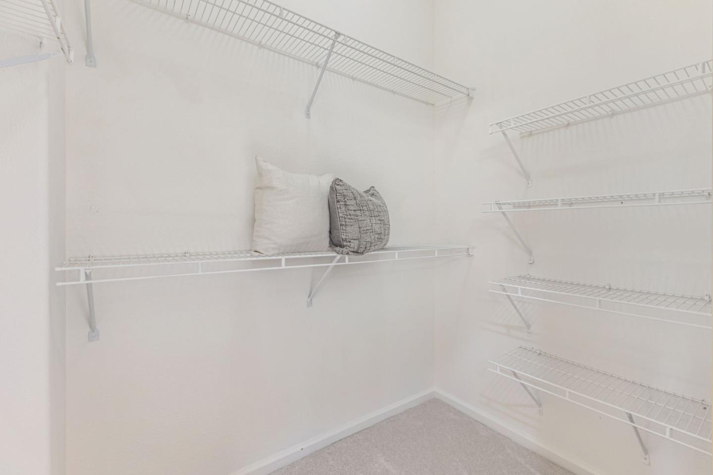 Detail Gallery Image 27 of 44 For 20433 via Palamos, Cupertino,  CA 95014 - 4 Beds | 2/1 Baths